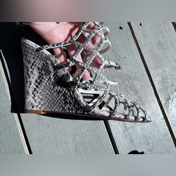 Schutz Wedge python Snakeskin Cobra Sandals 10 - Picture 1 of 7